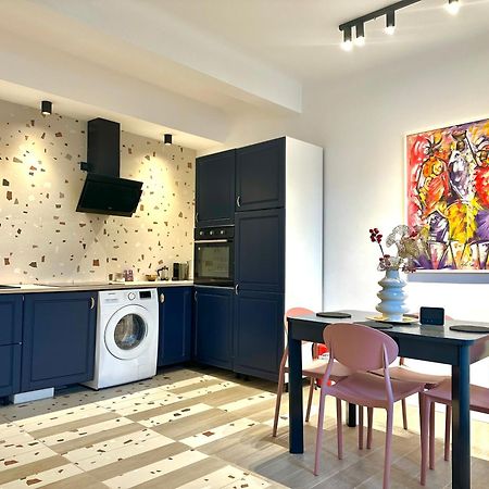Peaceful Condo For Romantic Getaways Near Black Church - 3Min Walk Braşov Eksteriør billede