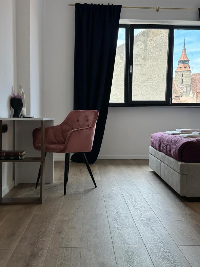 Peaceful Condo For Romantic Getaways Near Black Church - 3Min Walk Braşov Eksteriør billede