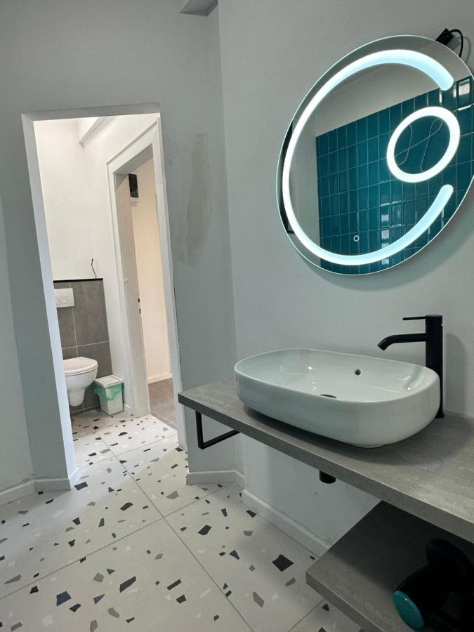 Peaceful Condo For Romantic Getaways Near Black Church - 3Min Walk Braşov Eksteriør billede